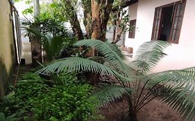 Casa 2 qtos, sendo suíte com cama Queen ar condicionado